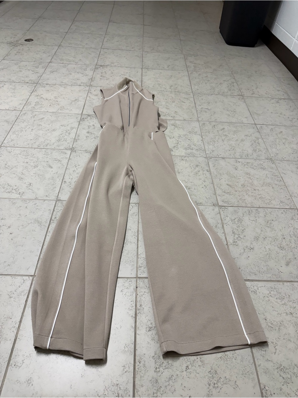 SOLD NWT Spanx Petite Small Beige Wide-Leg Jumpsuit with Contrast Piping Athleti